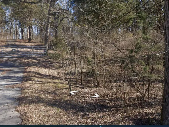 6026 Middle Valley Rd, Hixson, TN 37343