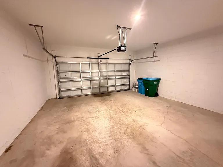 405 Eventide Ave — Photo 31