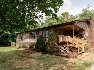 1564 Mud Pike Rd, Christiansburg, VA 24073