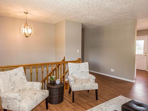 4th image of 63 Larson Dr