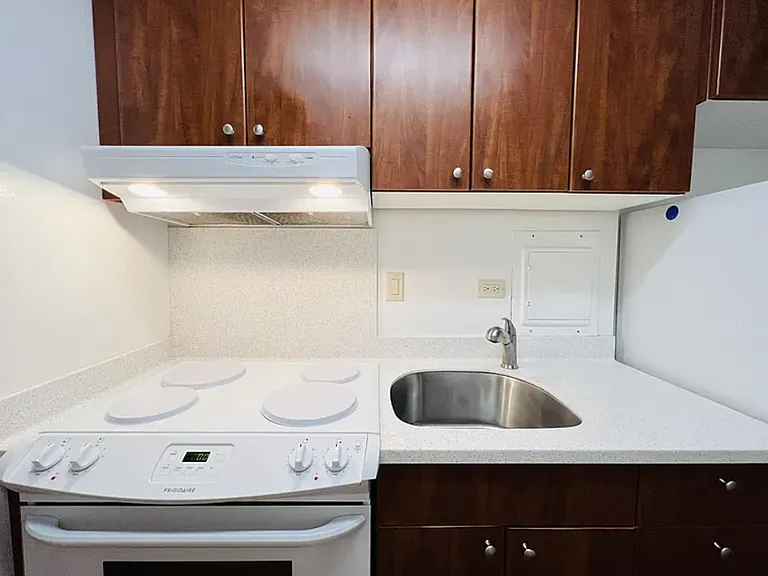 710 Lunalilo St #1206 — Photo 12