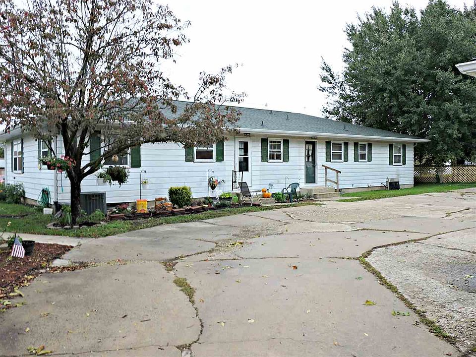 2nd image of 1002 I Ave