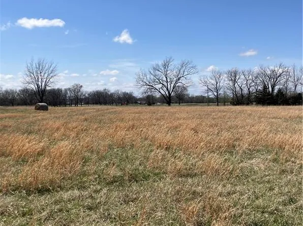 S 4th St, Lacygne, KS 66040