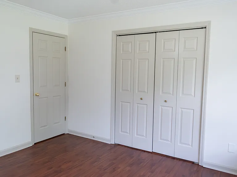 140 Thomas Dr — Photo 26