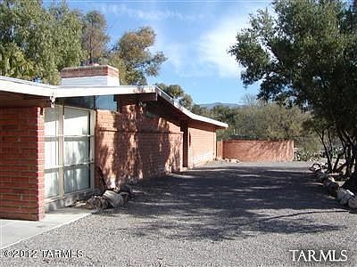 2nd image of 2825 N Indian Ruins Rd