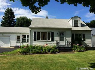 76 Sharon Dr, Rochester, NY 14626