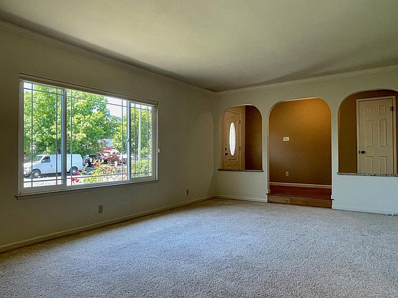 5th image of 5511 Del Oro Ct