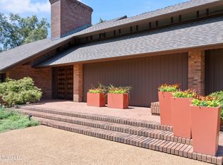 333 Westover Dr, Clarksdale, MS 38614