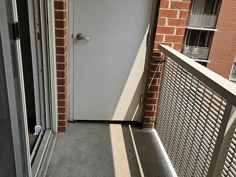 1000 New Jersey Ave SE #703 — Photo 21