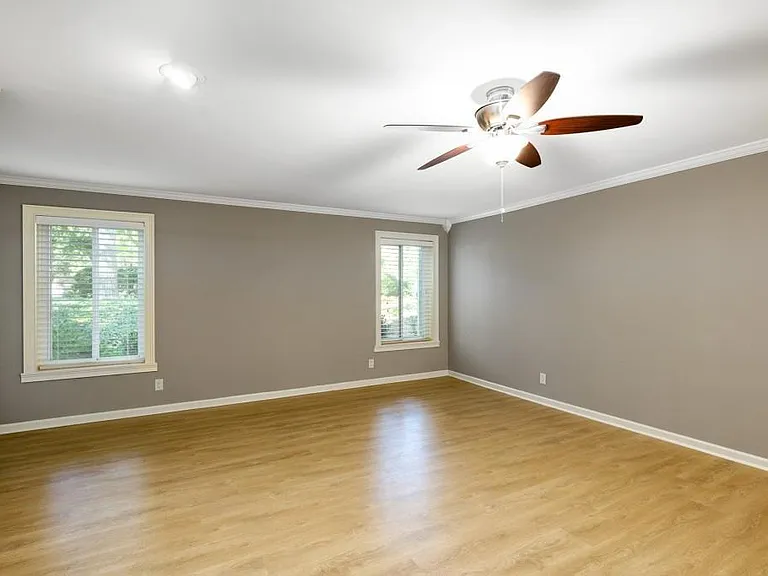 558 Emory Oaks Way — Photo 10