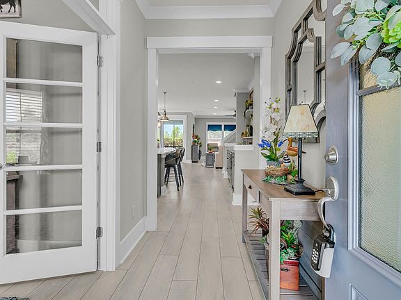 5th image of 101 Garden Gate Way