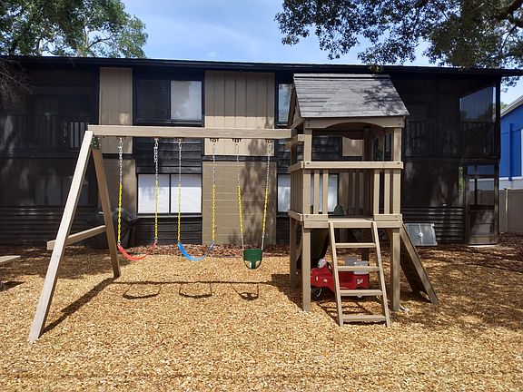 4th image of 2520 S Oak Ave APT C