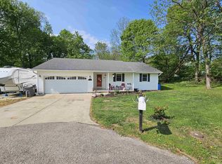 16 Vicki Dr, Vincennes, IN 47591