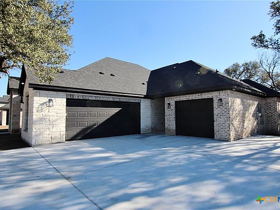 3rd image of 1010 High Plains Dr