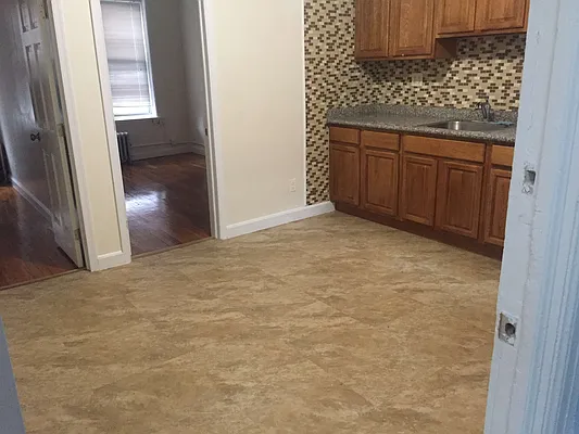 Rented by Freehold Estates Inc | media 8