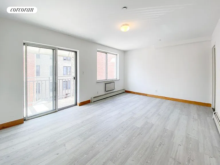 602 39th St #308 — Photo 4