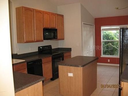 4th image of 219 Copper Oak Ct
