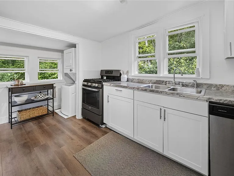 3859 State Street Rd — Photo 10