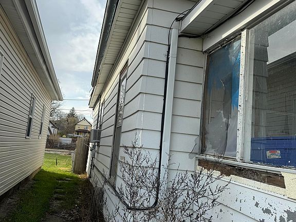 3rd image of 1417 Myrtle St