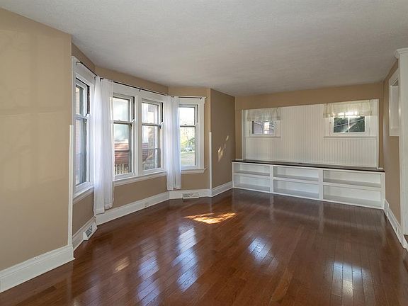 4th image of 109 Albert St