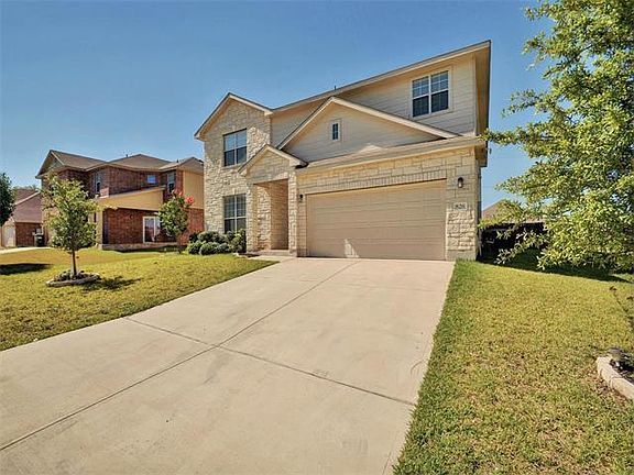 3rd image of 826 Red Fern Dr