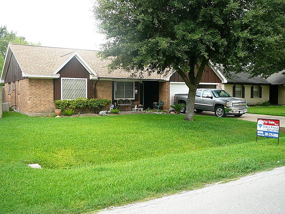 1st image of 611 Twinbrooke Dr