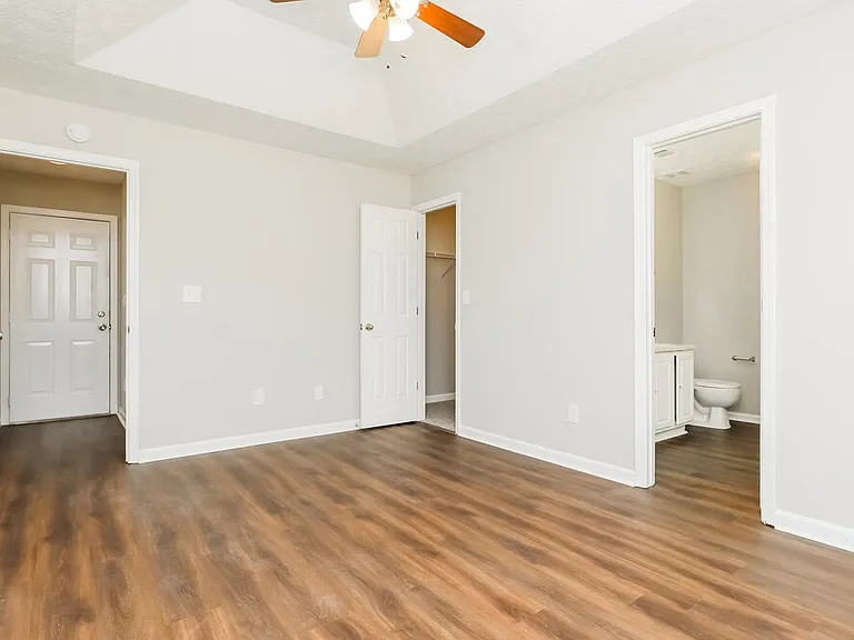 1716 Graystone Dr — Photo 10