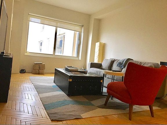 5th image of 106 Central Park S APT 29B