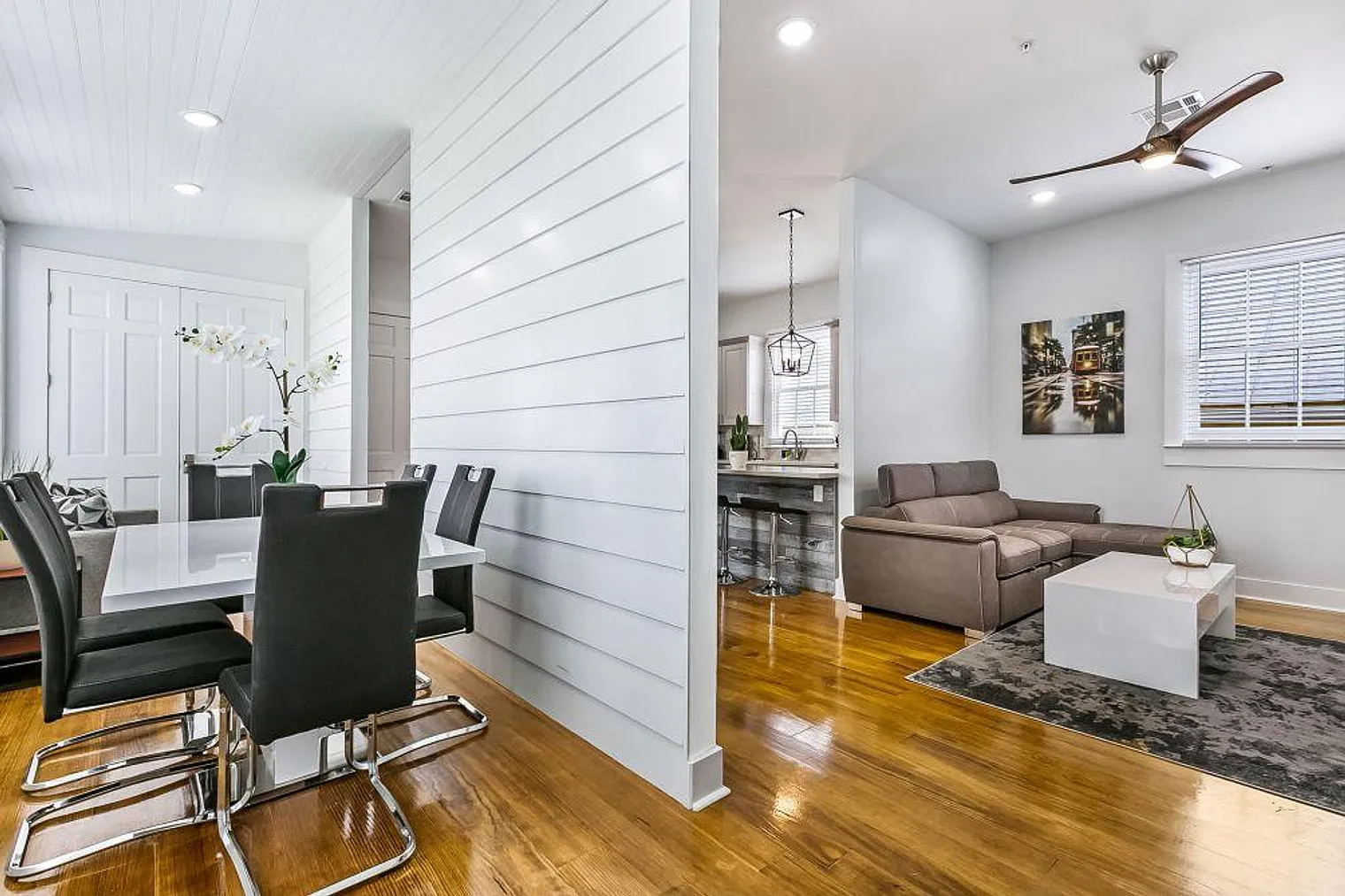 4 bed, 3.0 bath, 1743 sqft, $7,561 — Photo 4