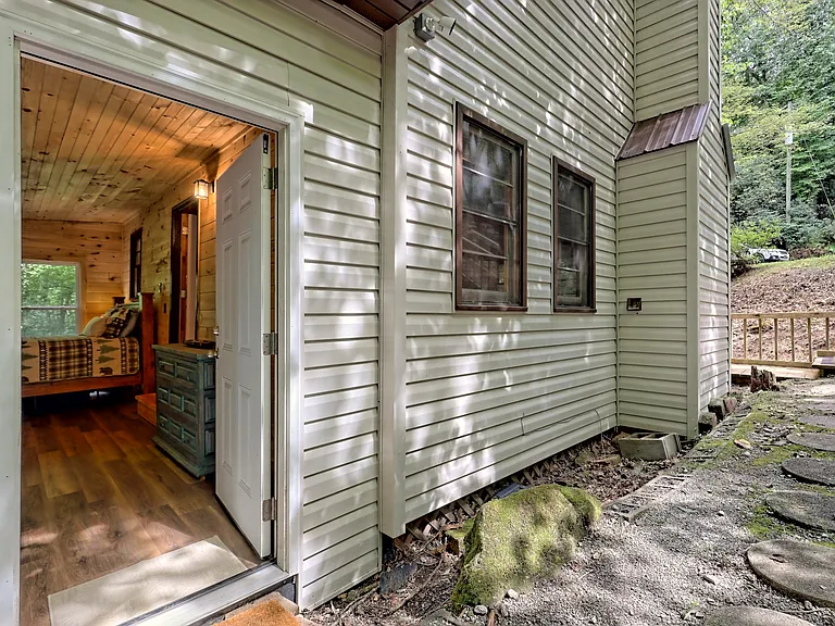 492 Sims Way — Photo 27