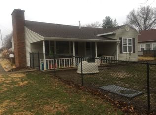 1401 N Jackson St, Robinson, IL 62454