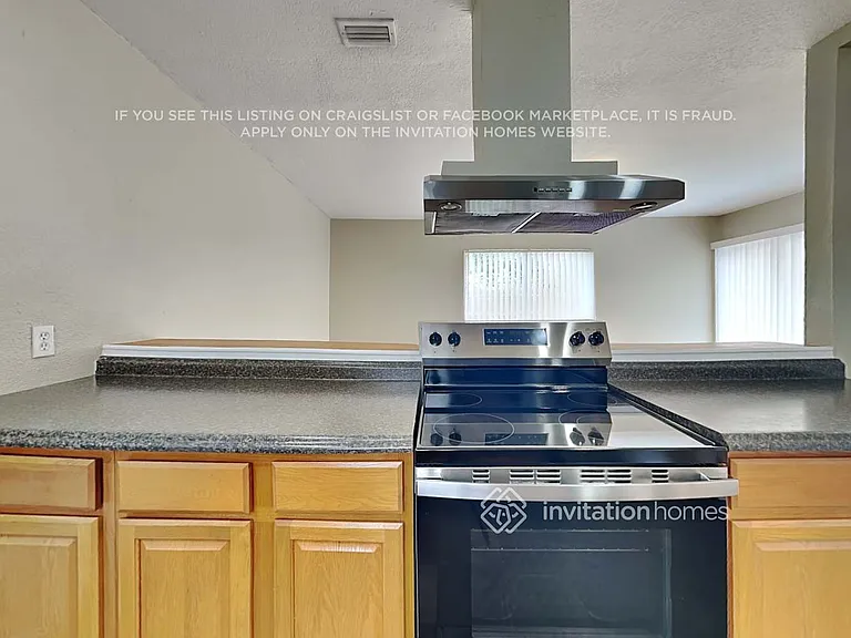 614 W Windhorst Rd — Photo 10