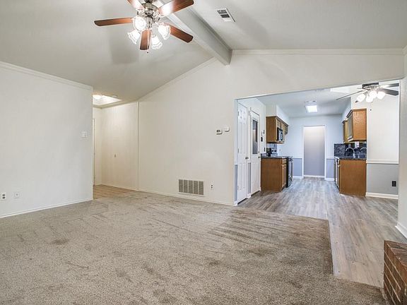 5th image of 3020 Oakshire St