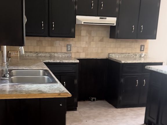 2nd image of 323 Ouida Dr
