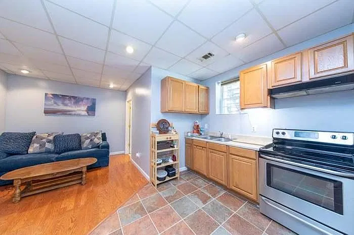 1465 Eaglecreek Trl — Photo 3