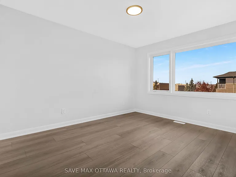 701 Glenroy Gilbert Dr #7 — Photo 9