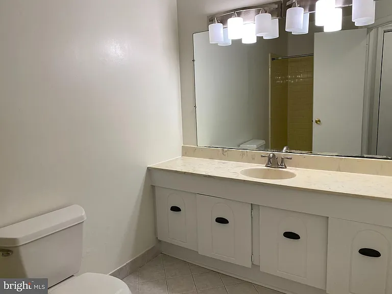 6802 Dina Leigh Ct — Photo 26