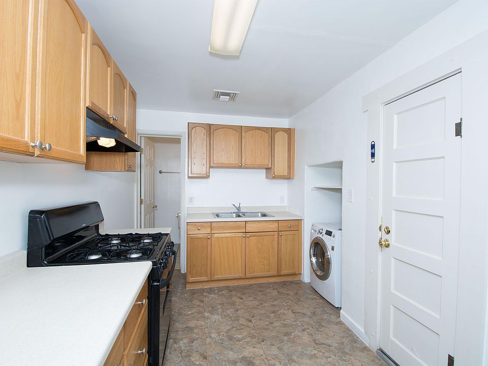 1st image of 839 E 8th St