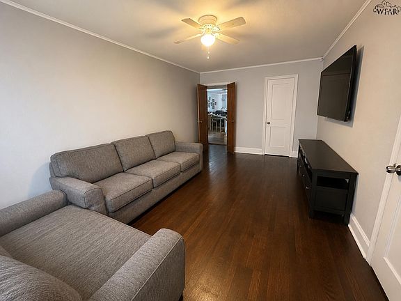 4th image of 3103 Avenue R