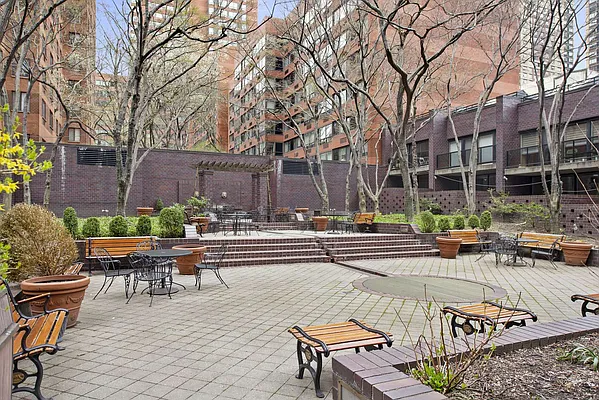 Sold by Compass | media 27