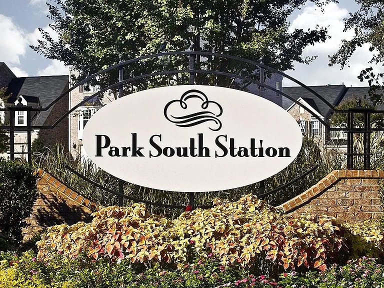 2444 Kensington Station Pkwy — Photo 9