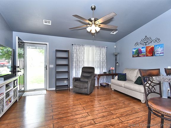 3rd image of 8921 S 258th East Ave
