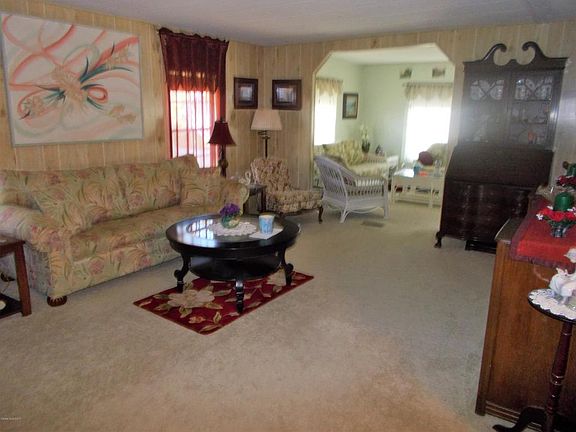 5th image of 925 Oriole Cir