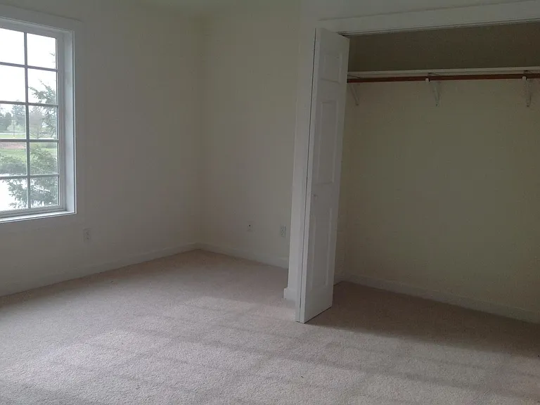 1240 Queen St — Photo 26