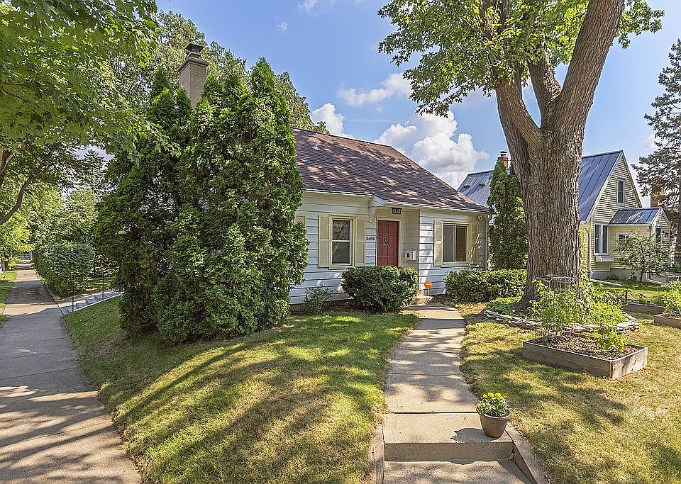 1st image of 3600 E Minnehaha Pkwy