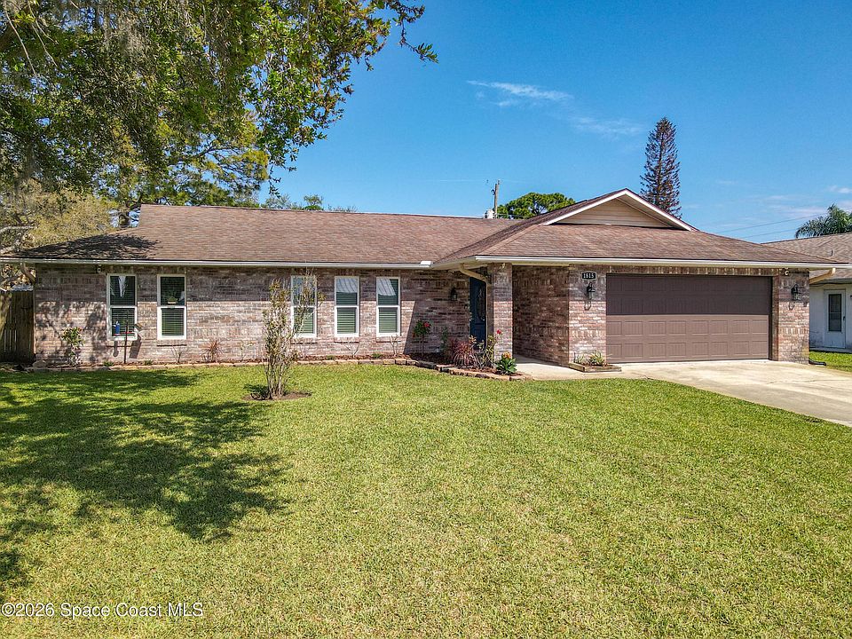 1st image of 1815 Travelers Palm Dr