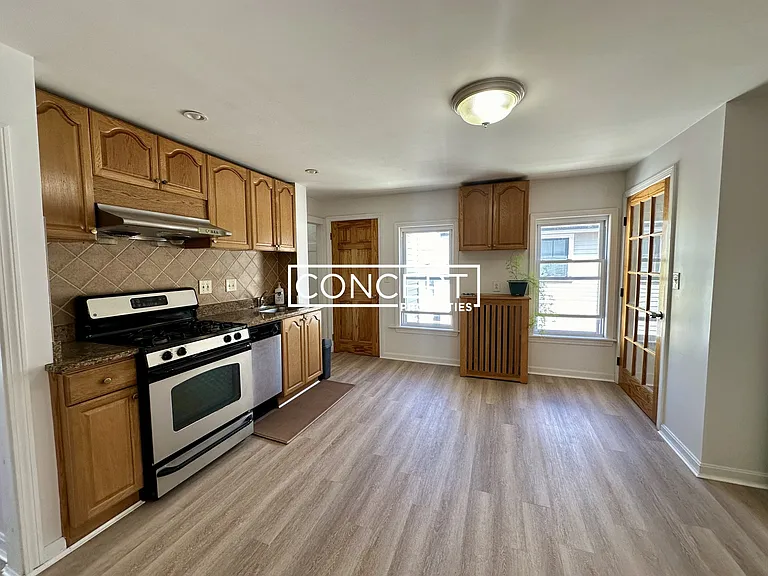 99 Union St — Photo 4