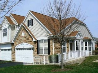 2952 Talaga Dr, Algonquin, IL 60102