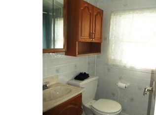 40 Glenrock Dr, Claymont, DE 19703