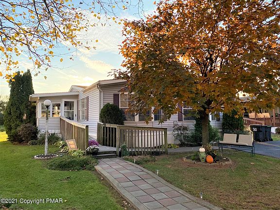 2nd image of 163 Bentwood Cir